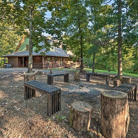 Broken Bow Retreat On 2 Acres With Hot Tub And Deck! Villa Kültér fotó