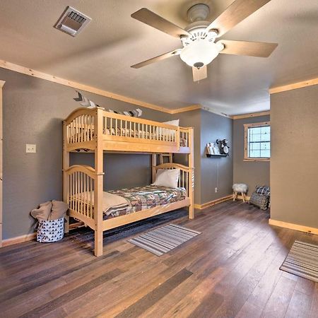 Broken Bow Retreat On 2 Acres With Hot Tub And Deck! Villa Kültér fotó