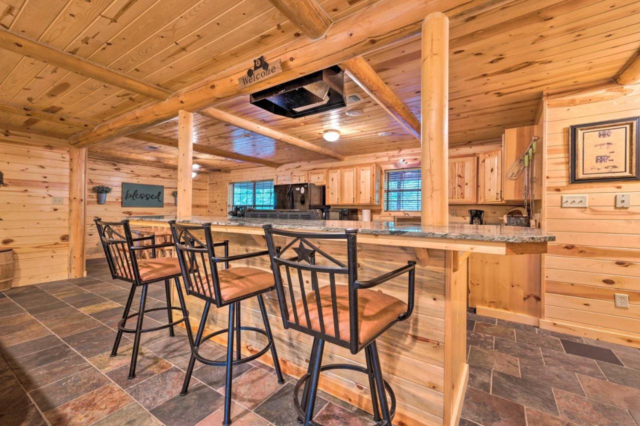 Broken Bow Retreat On 2 Acres With Hot Tub And Deck! Villa Kültér fotó