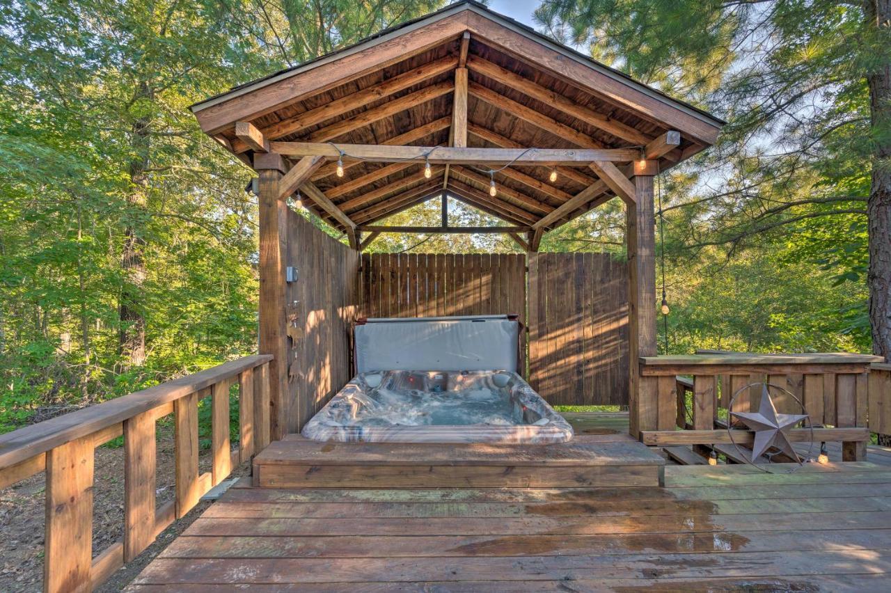 Broken Bow Retreat On 2 Acres With Hot Tub And Deck! Villa Kültér fotó